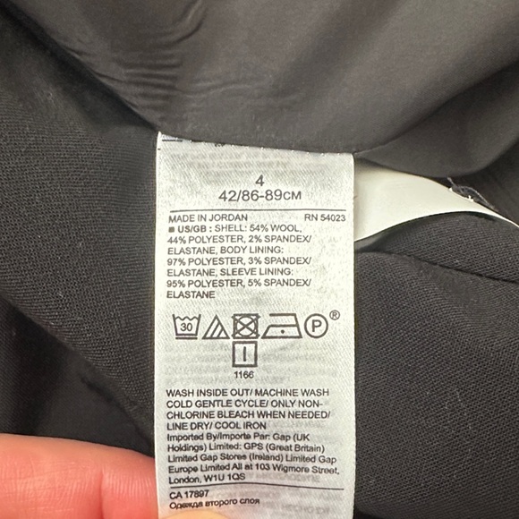 Banana Republic Black Women's Suit - Picture 5 of 8